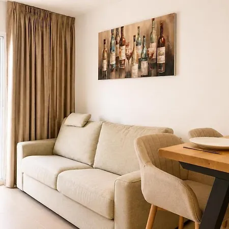 Appartement Great In Swimming Pool *